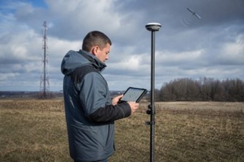 Интернет или L-band: какие GNSS-поправки надёжнее в поле